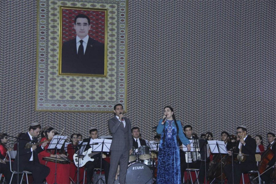 Türkmenistanyň halk artisti Daňatar Hydyrowyň eserlerinden düzülen konsert geçirildi